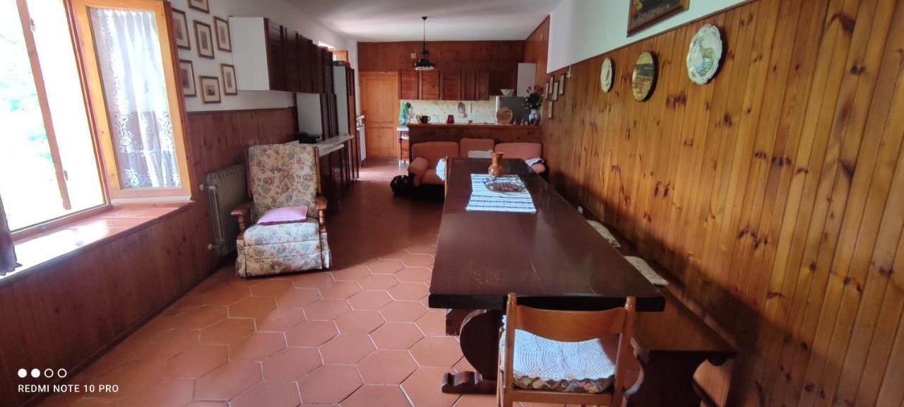Casa Belvedere A Valle San Martino Di Сполето Экстерьер фото