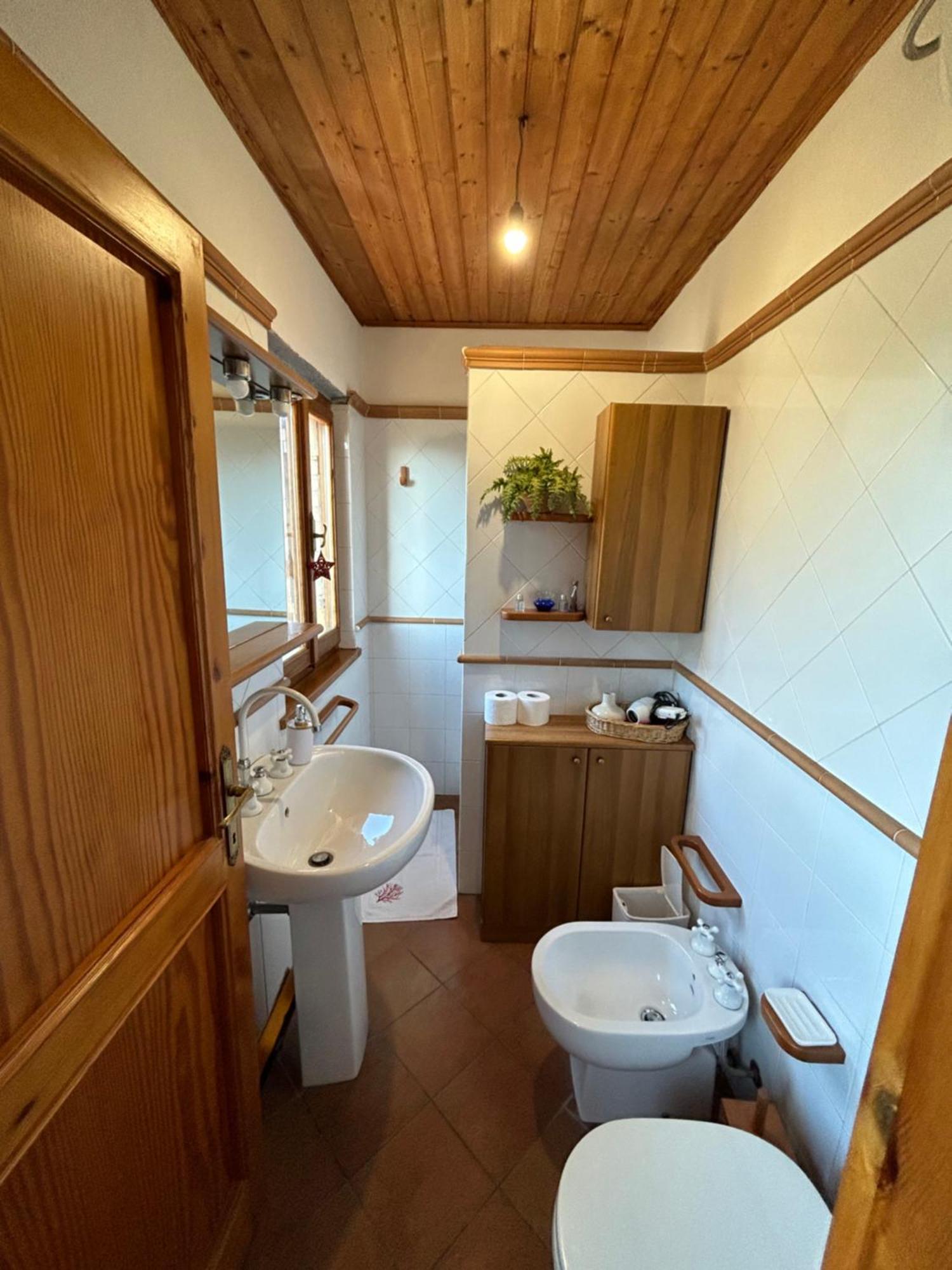 Casa Belvedere A Valle San Martino Di Сполето Экстерьер фото